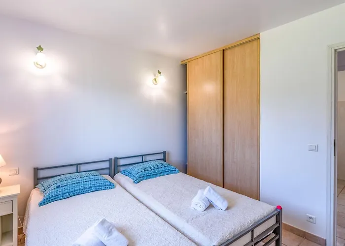 Les Rosiers By Interhome Вилла Порто-Веккьо